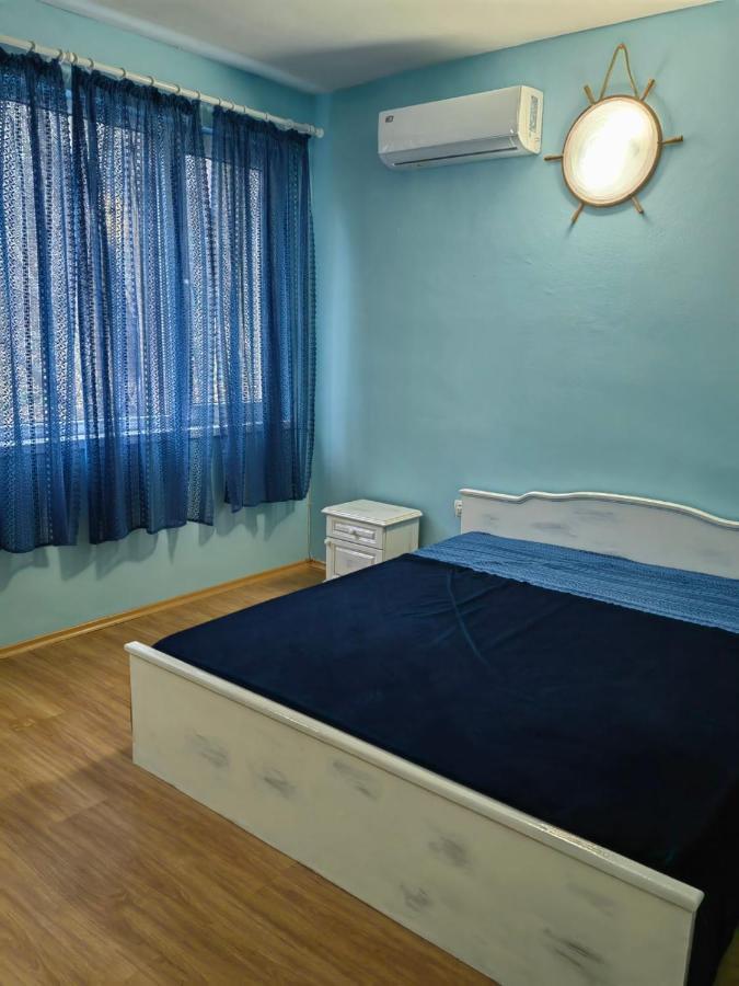 Хотел Тримата Мускетари Warna Exterior foto